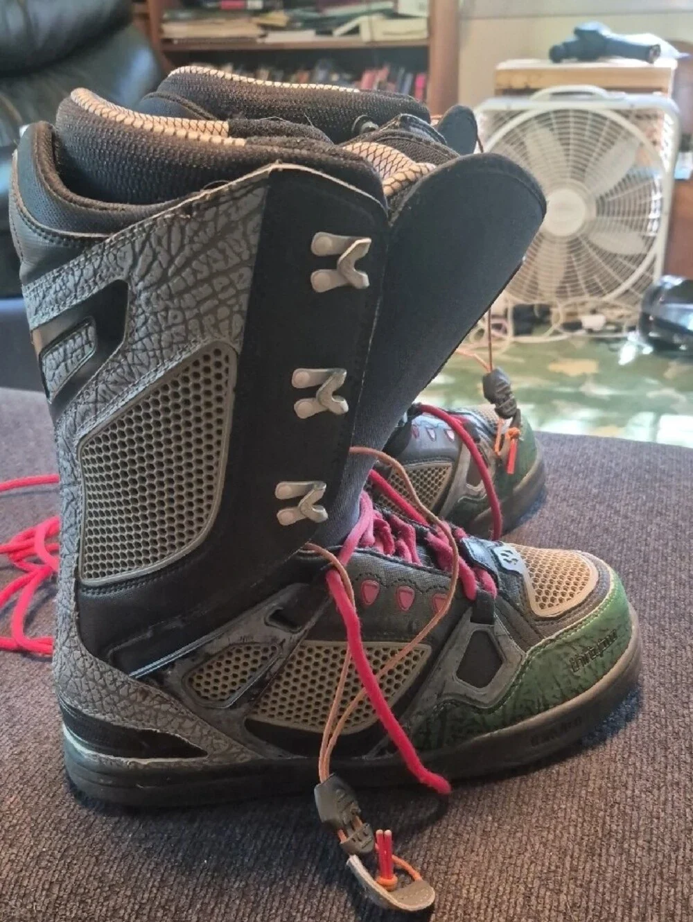 Women’s Black and Green Winter Boots with Pink Laces